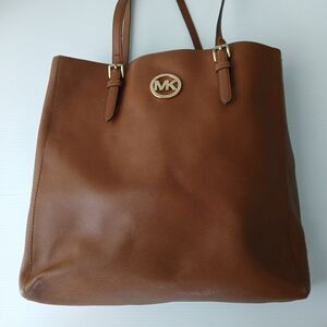 Michael Kors Tote